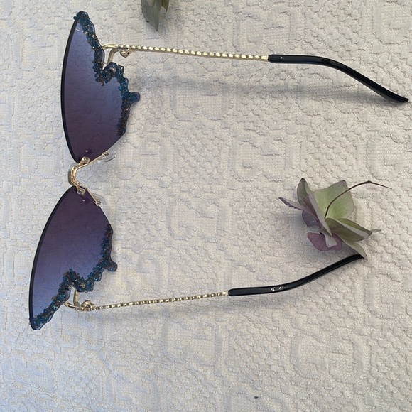 Women’s sunglasses - Picture 3 of 4